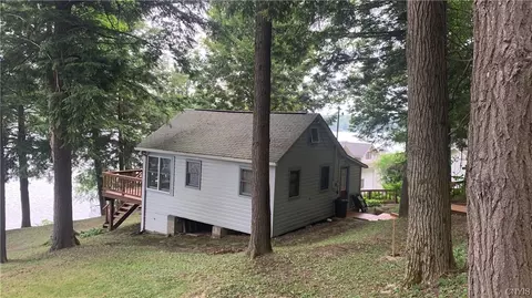 5361 Paddleford Rd, Eaton, NY 13334