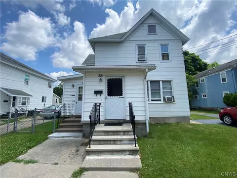 28 Hoffman St, Auburn, NY 13021