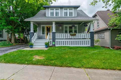 204 Smith St, Manlius, NY 13104