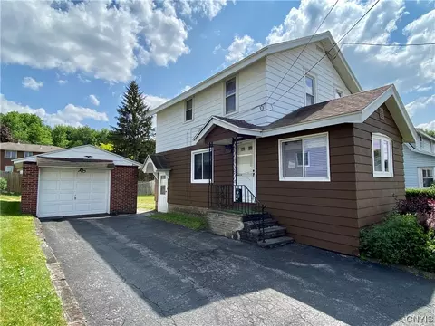 311 Bacon St, Geddes, NY 13209