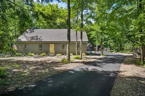 9133 Rosemarie Rd, Remsen, NY 13438
