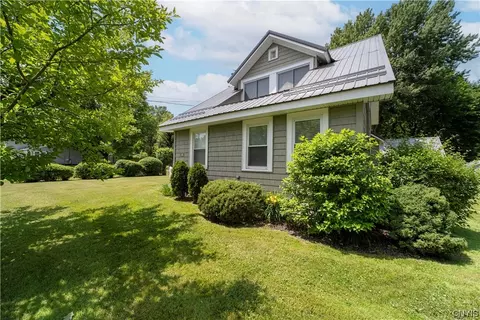 801 Vine St, Salina, NY 13088