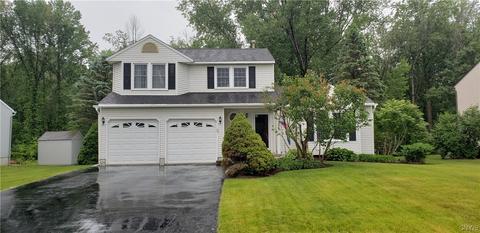 5990 Hebrides Trl, Cicero, NY 13039