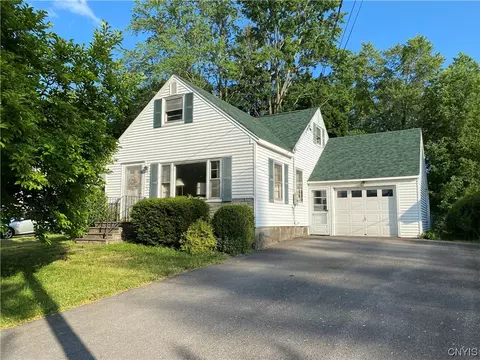 312 Davis St, East Syracuse, NY 13057