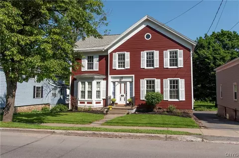 21 Utica St, Kirkland, NY 13323