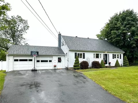 25 Forest Rd, Utica, NY 13501