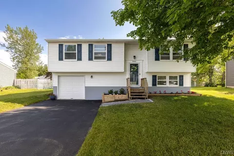 9461 Madison Ave, Brewerton, NY 13029