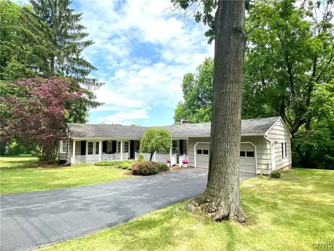 5977 E Seneca Tpke, Jamesville, NY 13078