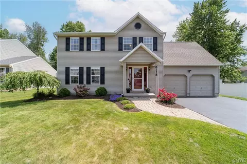 6118 Leslieanne Path, Cicero, NY 13039