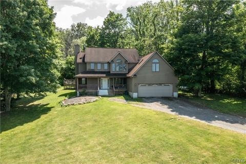 3502 Collins Rd, Onondaga, NY 13215