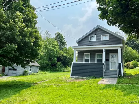 90 Varick St, Oswego, NY 13126