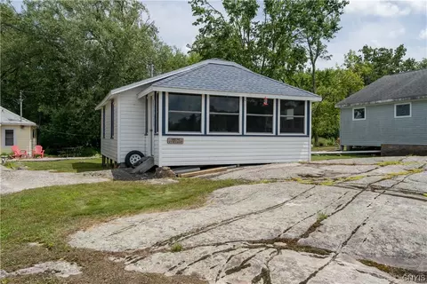 26229 Kring Point Rd, Alexandria, NY 13679