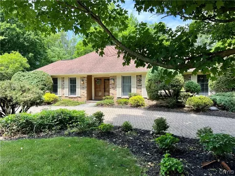6937 Lymekiln Rd, Fayetteville, NY 13066