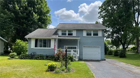 19 Mott Rd, Lysander, NY 13027