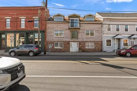 8921 N Seneca St, Brutus, NY 13166
