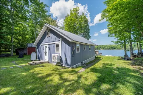 51 Ferncrest Dr, Altmar, NY 13302