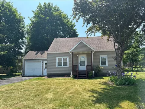 5 Lennon Pl, Whitestown, NY 13492