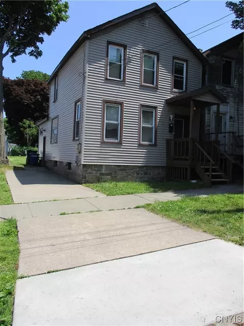 59 Ontario St, Oswego, NY 13126
