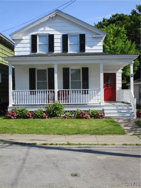90 W Oneida St, Oswego, NY 13126