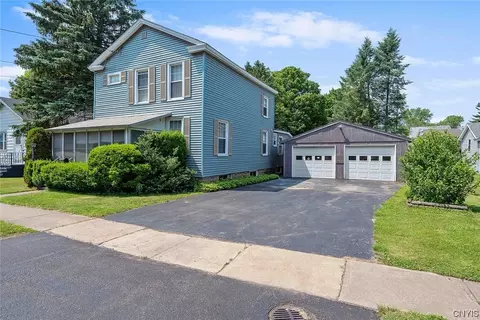 147 E Utica St, Oswego, NY 13126