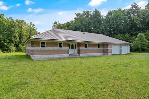92 Roosevelt Rd, Cleveland, NY 13042