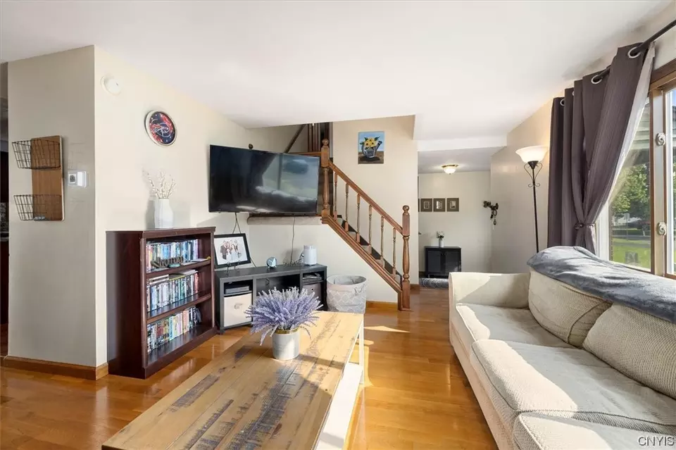  4080 Sweet Gum Ln, Liverpool, NY 13090 photo 4