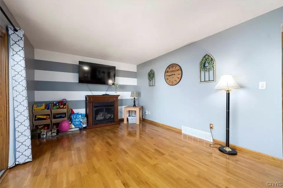  4080 Sweet Gum Ln, Liverpool, NY 13090 photo 15