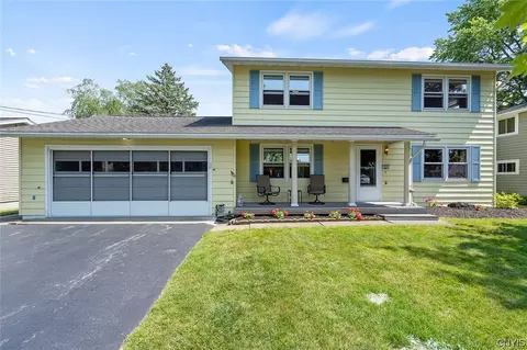 204 Wembridge Dr, East Syracuse, NY 13057