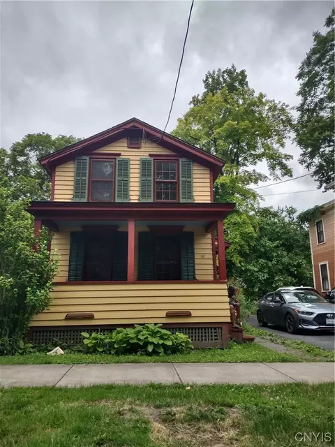 118 Gertrude St, Syracuse, NY 13203