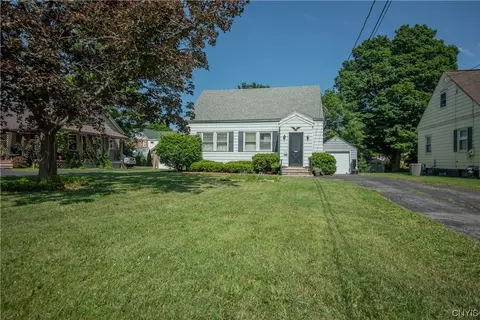 105 Westmont Rd, Geddes, NY 13219