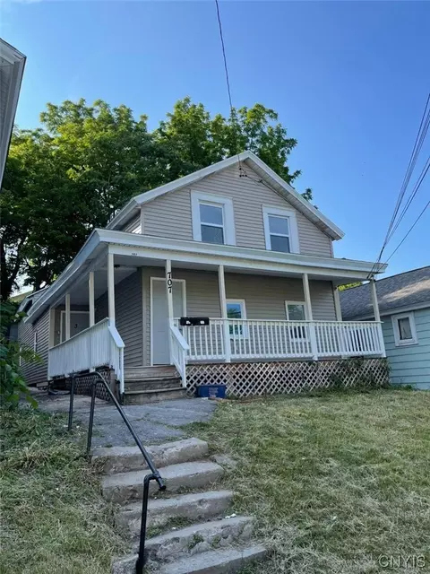 707 Ash St, Syracuse, NY 13208