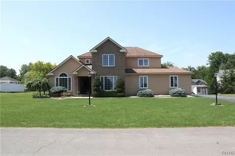 605 Matts Dr, Whitestown, NY 13492