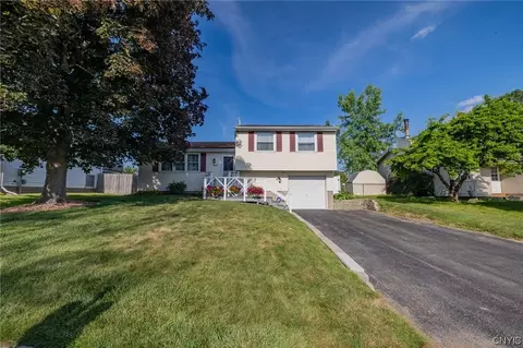8235 Lucchesi Dr, Clay, NY 13041