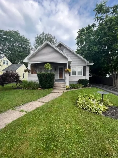 709 Vine St, Salina, NY 13088