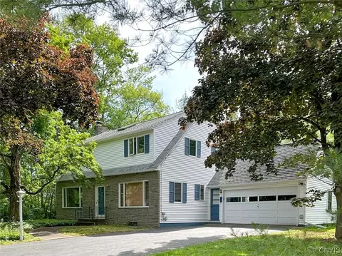 1 Knollwood Rd, New Hartford, NY 13413