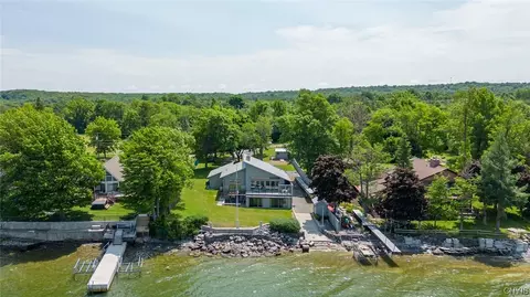 14779 Windward Ln, Henderson Harbor, NY 13651