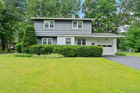 308 Catherine St, North Syracuse, NY 13212