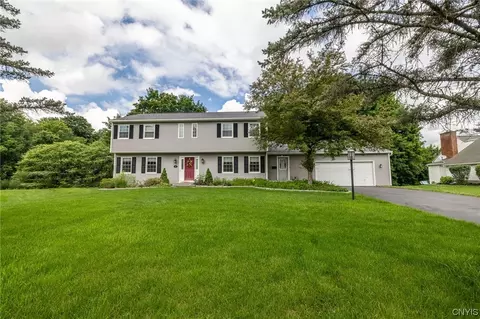 14 Heatherwood Rd, New Hartford, NY 13413