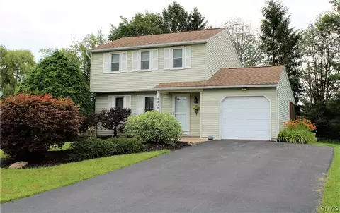 8578 Tartan Dr N, Cicero, NY 13039
