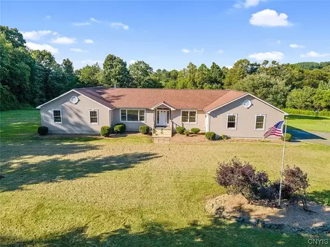 6559 Newell Hill Rd, Lafayette, NY 13084