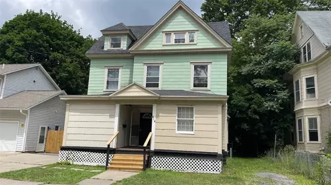 210 W Borden Ave, Syracuse, NY 13205