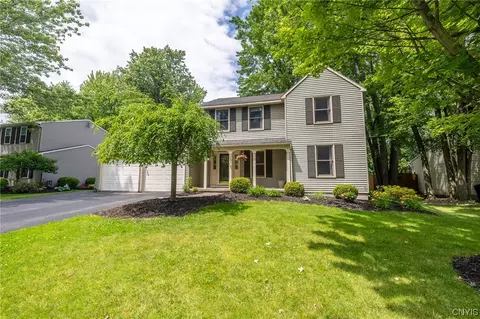 5007 Falling Leaf, Syracuse, NY 13212