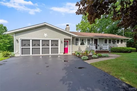 2869 State Route 48, Minetto, NY 13115