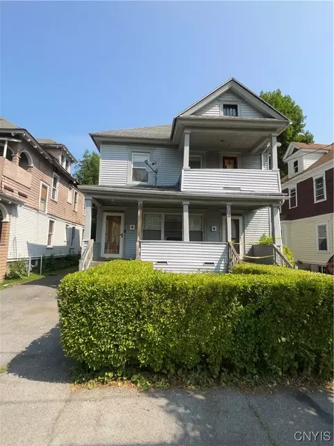 162-164 Fernwood Ave, Syracuse, NY 13205