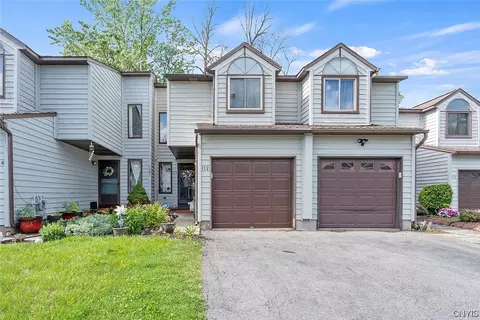 112 Sudbury Dr, Salina, NY 13088