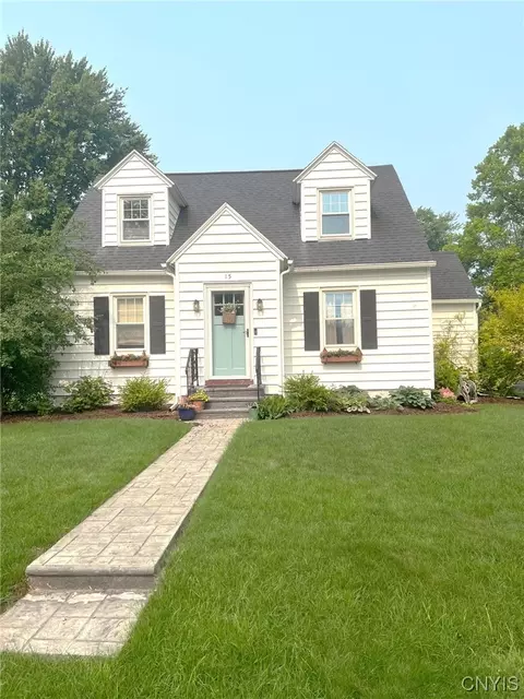 15 Letchworth St, Owasco, NY 13021