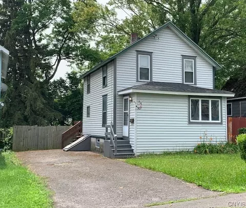 307 Pacific Ave, Syracuse, NY 13207