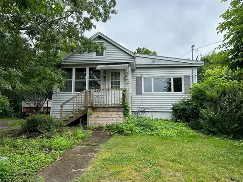 348 E 9th St, Oswego, NY 13126
