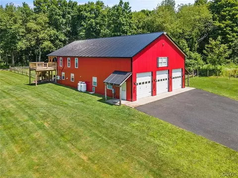 176 Oconnor Rd, Scriba, NY 13126