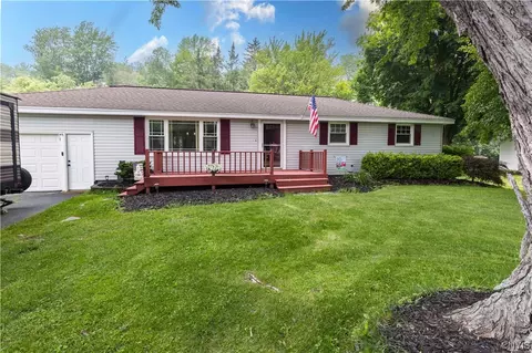 7731 Marie Dr, Kirkville, NY 13082